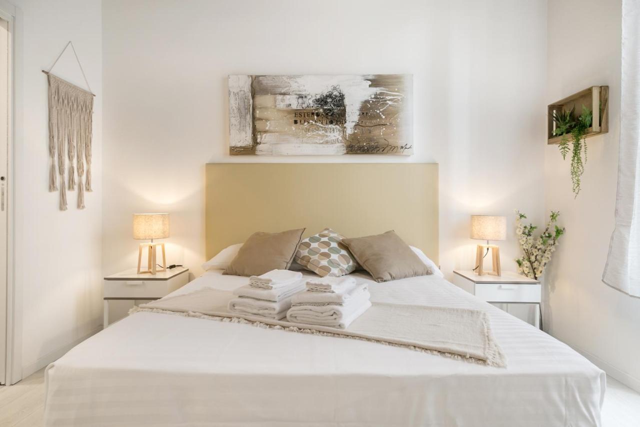 White Ostilia Guest house Rome