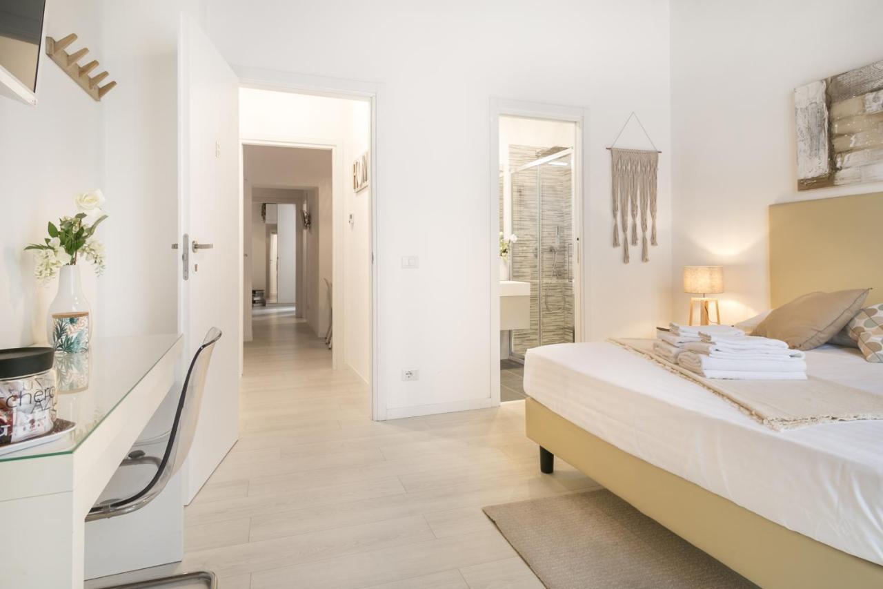 White Ostilia * Roma