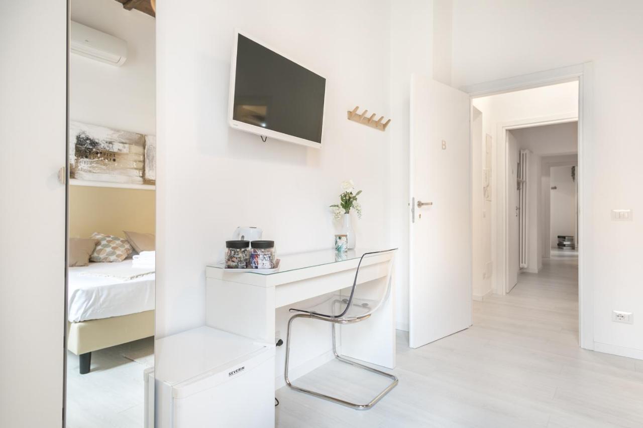 Affittacamere White Ostilia *
