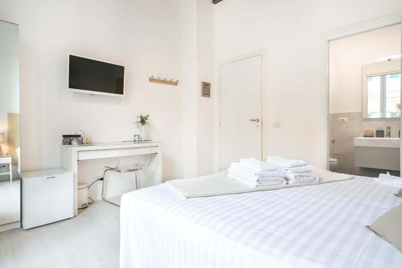 Guest house White Ostilia