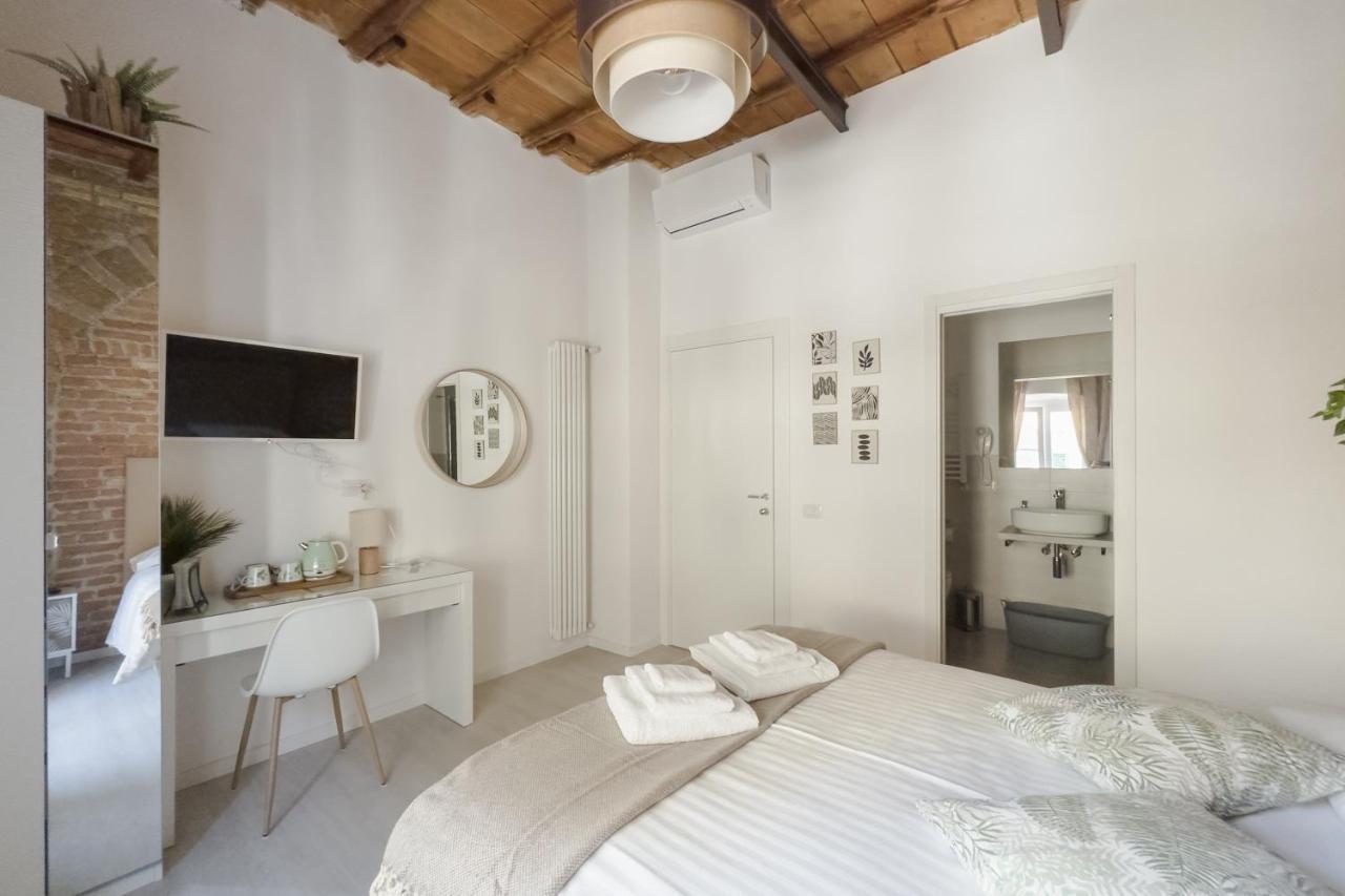 White Ostilia Guest house *