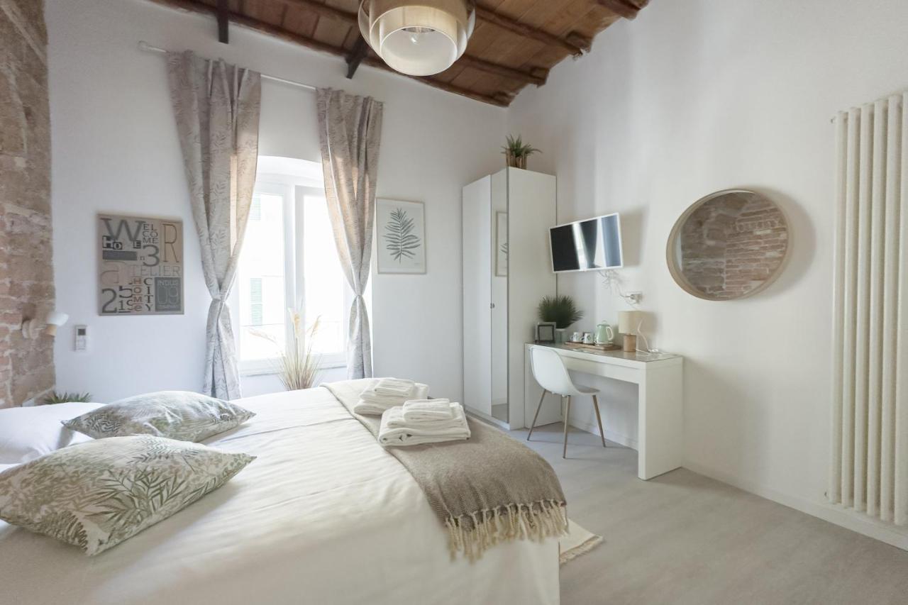 Affittacamere White Ostilia Roma