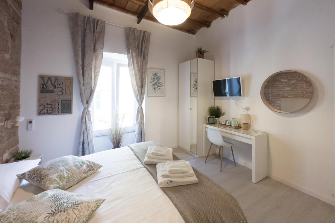 White Ostilia Affittacamere Roma